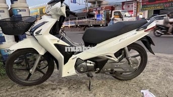 Xe đời 2022 còn rất mới đã chạy 30.000km