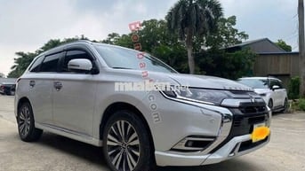 Mitsubishi Outlander Premium 2.0 CVT 2022