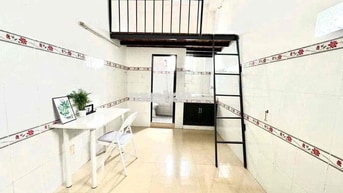 PHÒNG TRỌ SINH VIEN GÁC CAO GIÁ RẺ  GẦN DH VĂN HIẾN CÔNG THƯƠNG