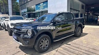 Cần bán Ford Wildtrak 2.0 4X4 AT - 24000 km