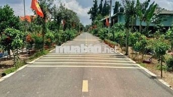 Đất Ngộp TP HCM mới, đường nhựa DT 600m2 thổ cư 200m2, Giá 650 triệu