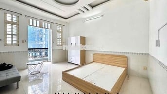 STUDIO BAN CÔNG NỘI THẤT ĐẦY ĐỦ GẦN VHU, ĐẦM SEN