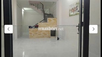 Mặt bằng kinh doanh ( nhà phố nguyên căn cạnh ngã tư Lâm Văn Bền )