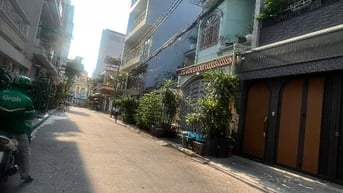 Bán nhà MT nội Bộ 8m Đường C1 -cộng hoà p13 . Q. Tân Bình dt; 4.8 x 22