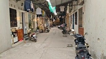 Chỉ 7,55 tỷ nhà Hồ Tùng Mậu 40m2 ô tô 7 chỗ , sổ vuông, ngõ thông