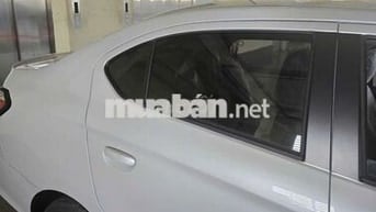 2024 Premium 1.2 CVT - 32000 km