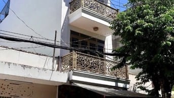 Cho Thuê nhà MT khu Tân Hương : 4 x 25 M đúc 3 Tấm : 5 PN , 5 WC 