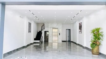  KO QUA MÔI GIỚI .NHÀ PHÂN LÔ LK MỚI TÒA T&T ĐỊNH CÔNG. Giá 26,8 TỶ.