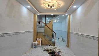 Kẹt tiền Bán gấp nhà Hẻm 3m.Cách HXH 10m đường Nguyễn Trãi, P. 2, Q.5