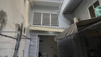 Nhà mới vào ở liền. Giá chỉ nhỉnh 7tỏi.