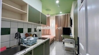 CHDV mới  Ngay UEH ngã 6 Nguyễn Tri Phương ban công full nội thất