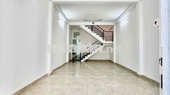 Nhà Sạch Sẻ DT 4x15 1Trệt 1Lầu 3Pn 2Wc Gần Chợ Minh Phát Hẻm Ôtô Tải