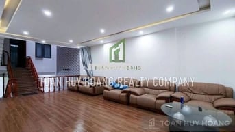 Nhà 4 Tầng 6 Phòng Ngủ Nam Việt Á