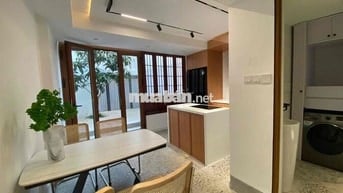 Cho thuê nhà sân vườn đường Hoàng Công Chất gần biển Sơn Thuỷ