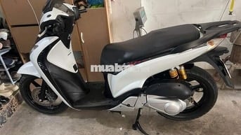 Chính chủ cần bán, xe zin mọi thứ.