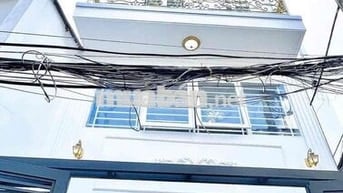 Nhà đẹp Cách Lạc Long Quân 100m2, Tân Bình TPHCM 5 tầng, 3PN, 4WC giá