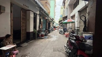 HẢI THƯỢNG LÃN ÔNG QUẬN 5, HẺM 5M 82M2 (4,3*19), 4 TẦNG GÍA 150TR/M2