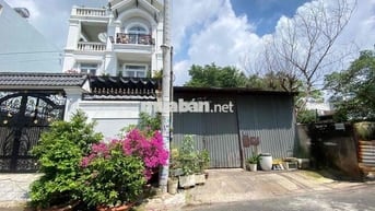 Bán gấp lô đất có xưởng cho thuê ngay Hiệp Bình. 130,5m2, đường 8m