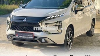 Mitsubishi Xpander Premium Trắng 2024