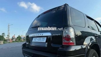 Ford Escape 2005 - 10 km