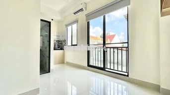 Phòng Đẹp Giá Rẻ - Cửa Sổ Thoáng Full Tiện Nghi ngay Dương Quãng Hàm