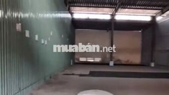 Thuê kho xưởng Quận 7 DT 360m có sẵn văn phòng, wc, PCCC chuẩn.