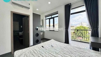 KHAI TRƯƠNG CĂN HỘ CAO CẤP NGAY CHỢ BÀ CHIỂU - BAN CÔNG CỬA SỔ THOÁNG