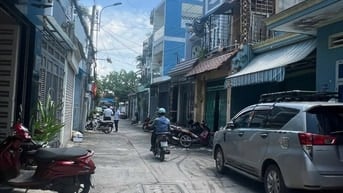 Bán nhà Ngang 4mx19m Hẻm ô tô 345 Tân Kỳ Tân Quý, P. Tân Quý, Tân Phú