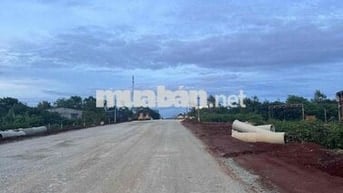 Lô đất 2 mặt tiền Trước sau Eakao đường Hồ Chí Minh bgay nút giao