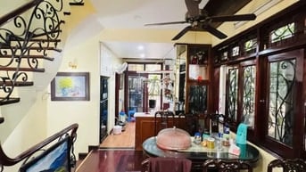 Siêu phẩm phố Trung Kính, mặt phố, 87m2, 5 tầng, 5,2m, giá 49 tỷ