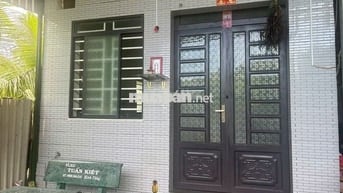 Nhà cấp 4 mới xây, hơn 45m2, 2 phòng ngủ, liên ấp 1-2, Bình Chánh