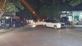 Nhỉnh 5 tỷ bán lô đất 99m2 tặng 10 phòng trọ kiệt xe 7 chỗ