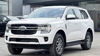 Ford Everest 2025 Ambiente 2.0L 4x2 AT mới 100%