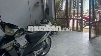 NHÀ MT HXH SÁT LÊ VĂN LƯƠNG CHƯA QUA ĐẦU TƯ VÀO Ở NGAY