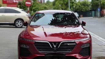 VinFast Lux A2.0 2020 2.0 AT - 5000 km