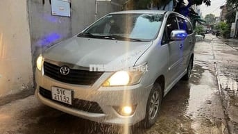 Toyota Innova 2013 E - 148679 km