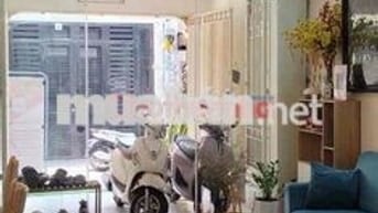 Cho thuê nhà Trệt 2 lầu 3 PN Nguyễn Tiểu La , Quận 10