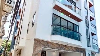 Khuôn tiền hiếm 7.x tỷ có nhà 6 tầng thang máy phố Sài Đồng