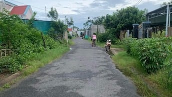 CẦN BÁN LÔ ĐẤT 10*30, NGAY TRUNG TÂM THỊ XÃ DUYÊN HẢI. LỘ NHỰA 