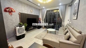 P6, DQ HÀM NHÀ ĐẸP CHO THUÊ FULL NT CAO CẤP 18.5TR HẺM XE TẢI