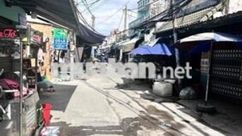Nhà  Ngay  Chợ 2 Mặt tiền  trước sau, 64m2 ,2 tầng , shr