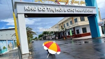 CHÍNH CHỦ CẦN TIỀN TRÃ NỢ cần ra miếng đất kế chợ. giá 350tr.sổ sẳn