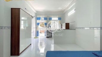 Căn Hộ Bancong máy giặt Riêng Bếp rộng ở dc 3-4 bạn Ngay Dh Hàng không