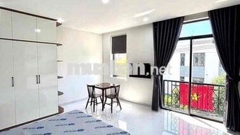 NHÀ MỚI XÂY - STUDIO BAN CÔNG 35m2 FULL NỘI THẤT - NGAY ĐH VĂN LANG