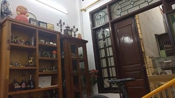 Cho gia đinh thuê nhà Ngọc Hà để ở 