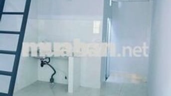 Phòng trọ sv pmqt gtvt lđxh có khuôn viên thoáng mát