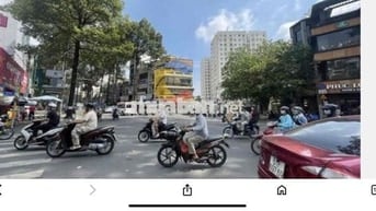 Nhà đẹp 2 lầu khu trung tâm Q.6 tiện đi lại công việc
