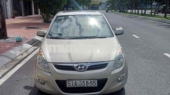 Hyundai i20 2011 1.4 AT - 86000 km