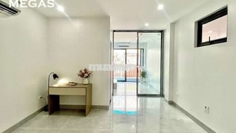 CÒN 1 PHÒNG 1N1K SIÊU RỘNG CÓ BAN CÔNG NGAY VINCOM TRẦN DUY HƯNG