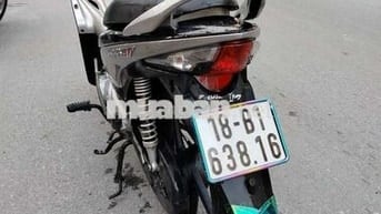 Xe đời mới 2016 có Fi.vành đúc phanh đĩa.còn mới